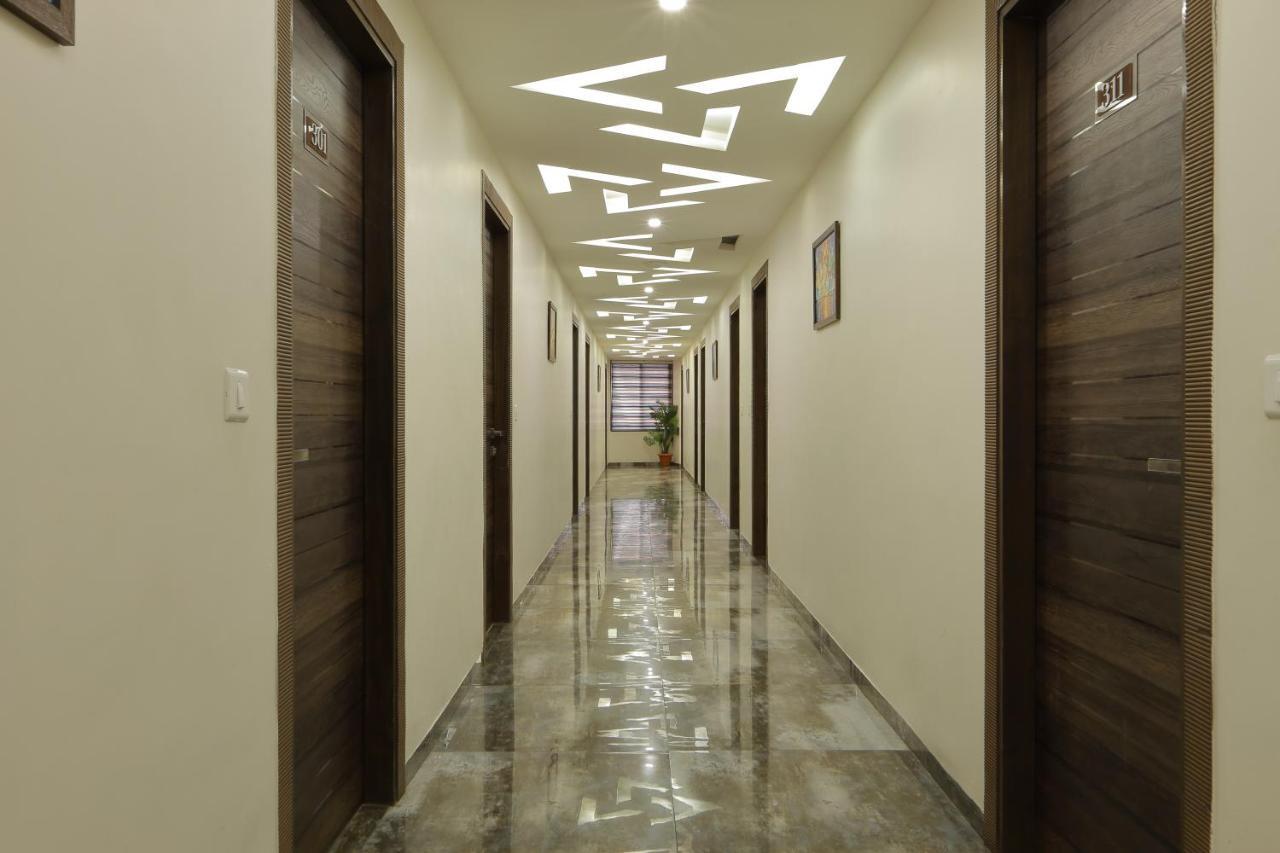 אחמדאבאד Hotel Unity מראה חיצוני תמונה