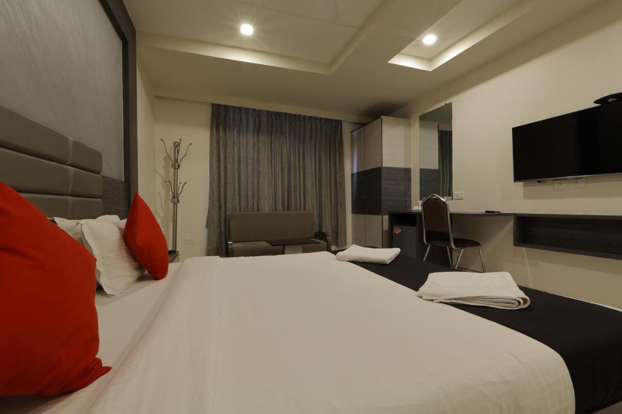 אחמדאבאד Hotel Unity מראה חיצוני תמונה