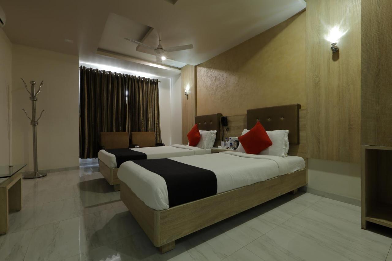 אחמדאבאד Hotel Unity מראה חיצוני תמונה