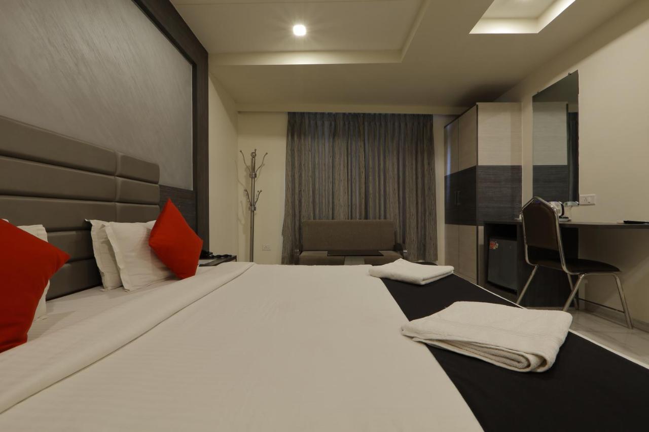 אחמדאבאד Hotel Unity מראה חיצוני תמונה