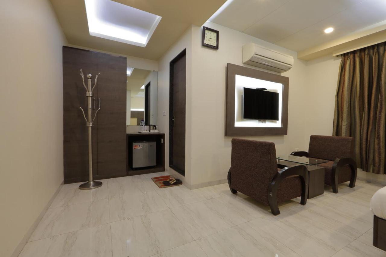 אחמדאבאד Hotel Unity מראה חיצוני תמונה