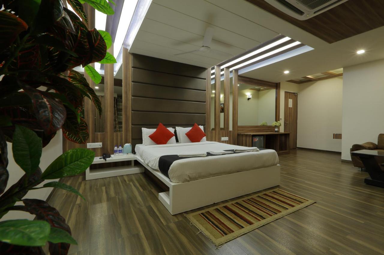 אחמדאבאד Hotel Unity מראה חיצוני תמונה